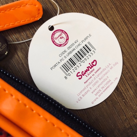 HELLO KITTY-LARGE (NWT) Purple Sequins Large iPad Sleeve - Picture 3 of 16